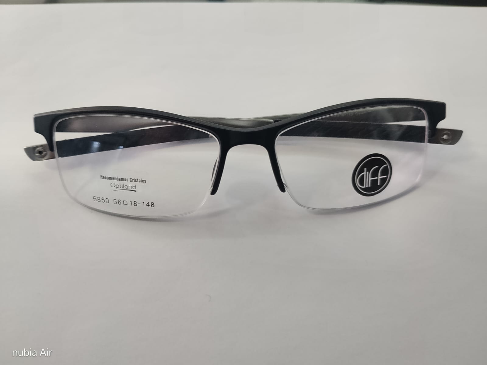 Marco Estilo Wayfarer Plateado